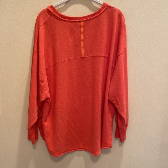 L.L Bean SoftFlex Crewneck Dolman Sleeve Pullover Peachy Orange LARGE PETITE - Picture 4 of 8
